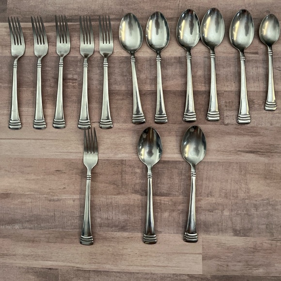 Cambridge Stainless Flatware – Rope Design – 14 Piece Mixed Set - Picture 1 of 4